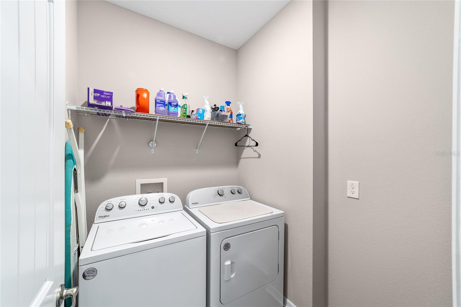 Image 30 of 34 For 10394 96th Loop