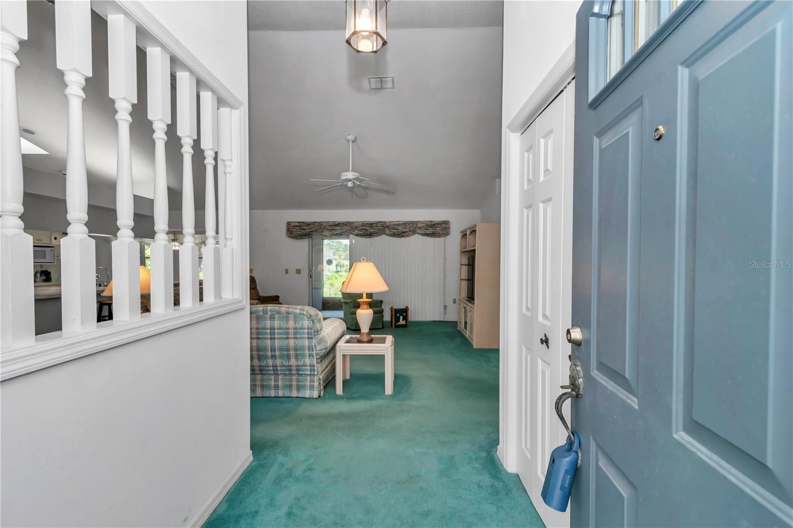 Listing photo id 11 for 481 151st Terrace