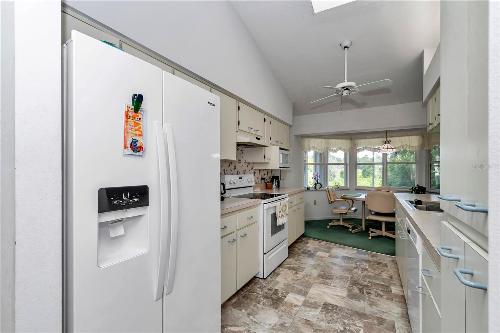 Listing photo id 20 for 481 151st Terrace