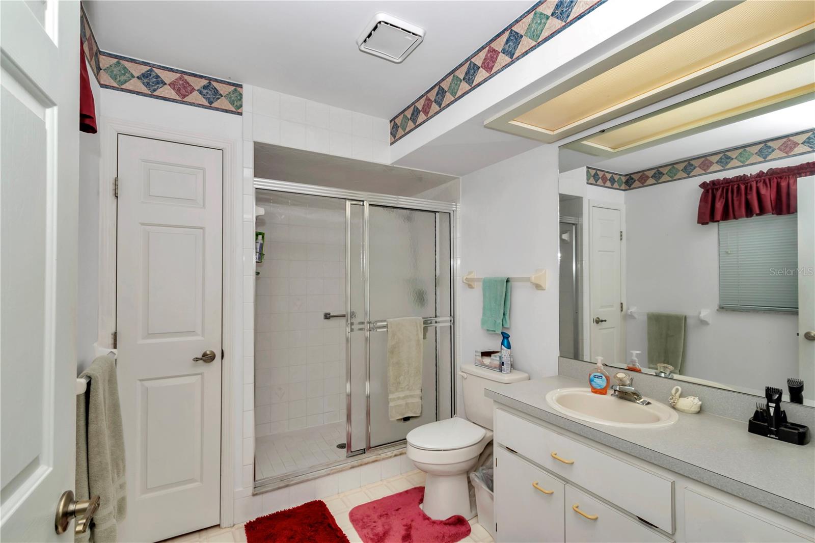 Listing photo id 27 for 481 151st Terrace