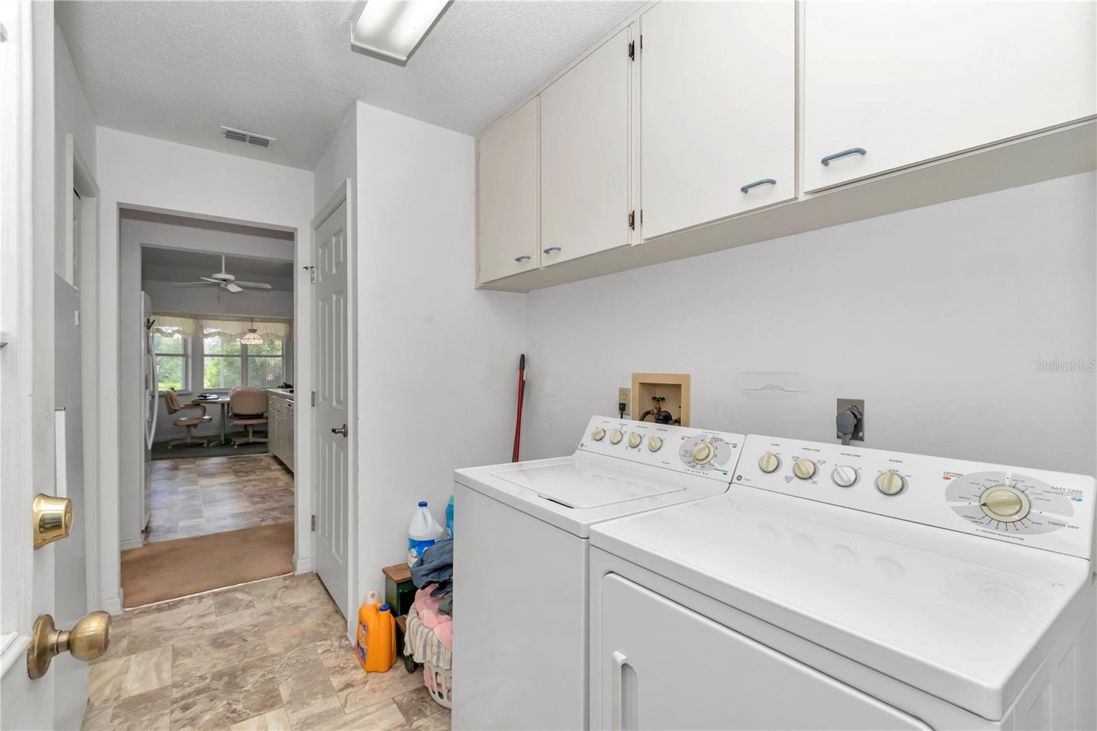 Listing photo id 29 for 481 151st Terrace