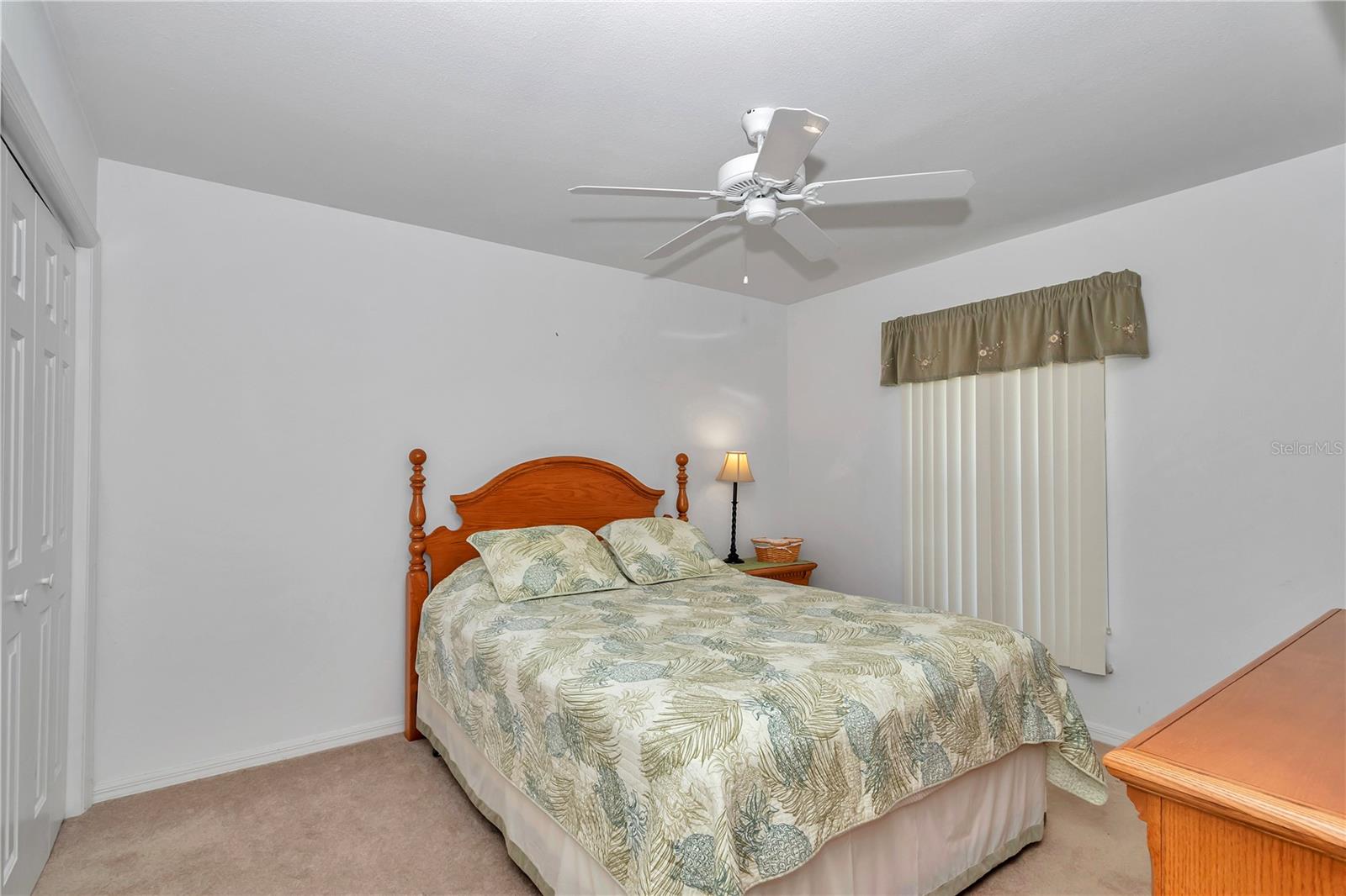 Listing photo id 30 for 481 151st Terrace
