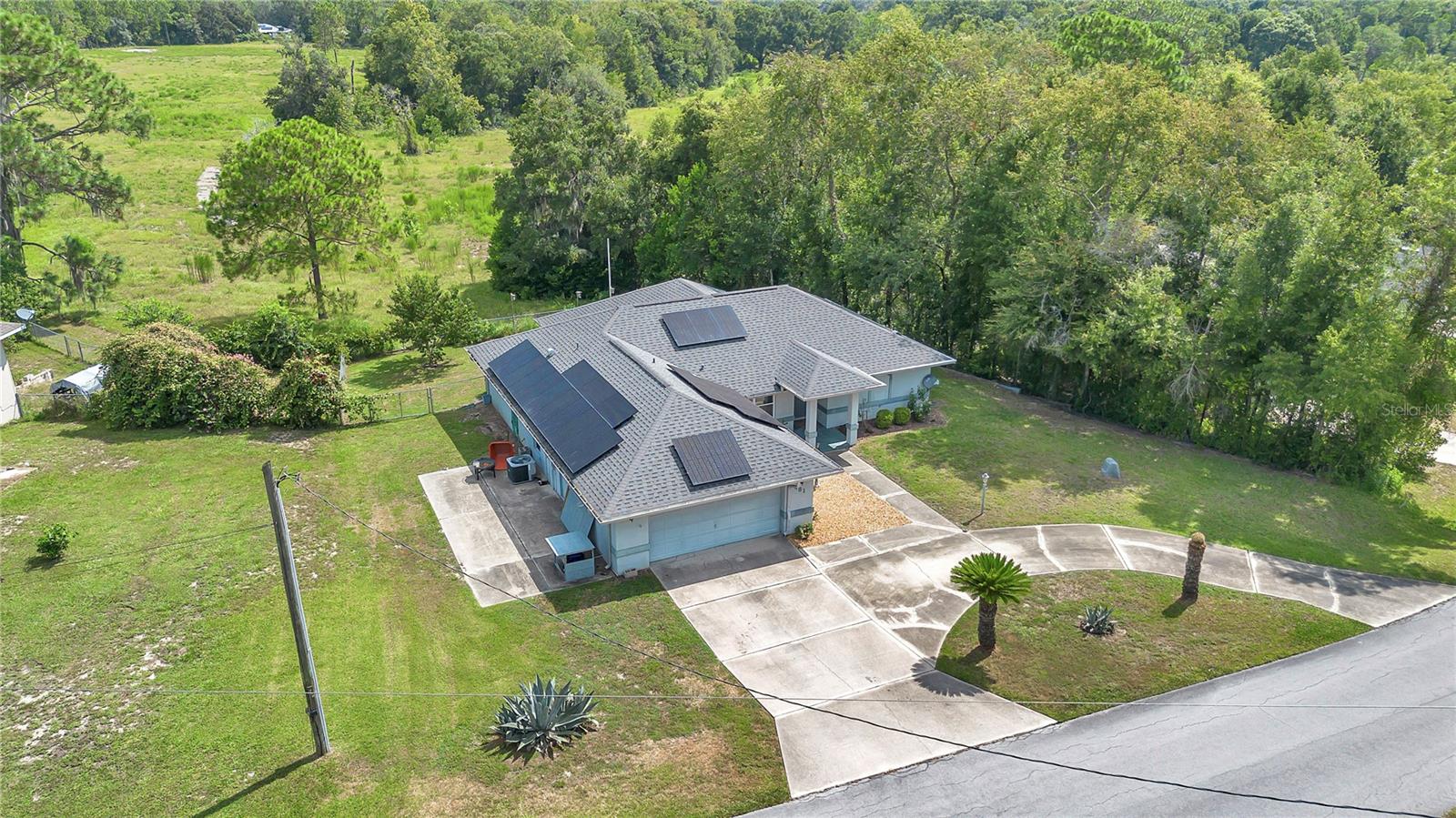 Listing photo id 35 for 481 151st Terrace