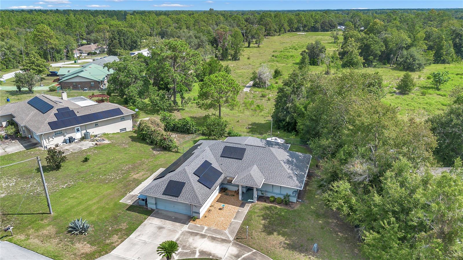 Listing photo id 37 for 481 151st Terrace