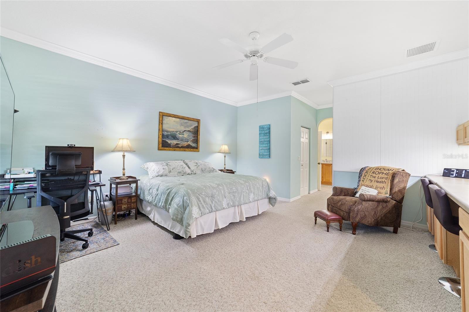 Image 17 of 44 For 8344 82nd Circle