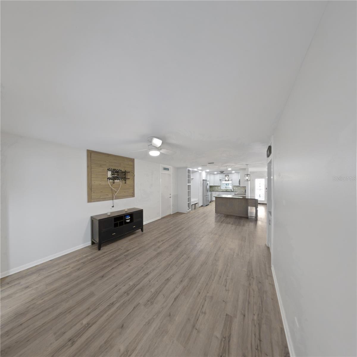 Image 20 of 43 For 8723 93rd Lane C