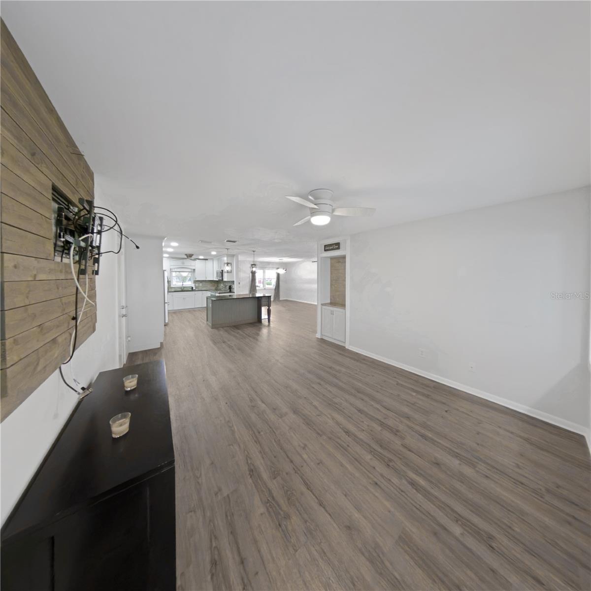 Image 21 of 43 For 8723 93rd Lane C