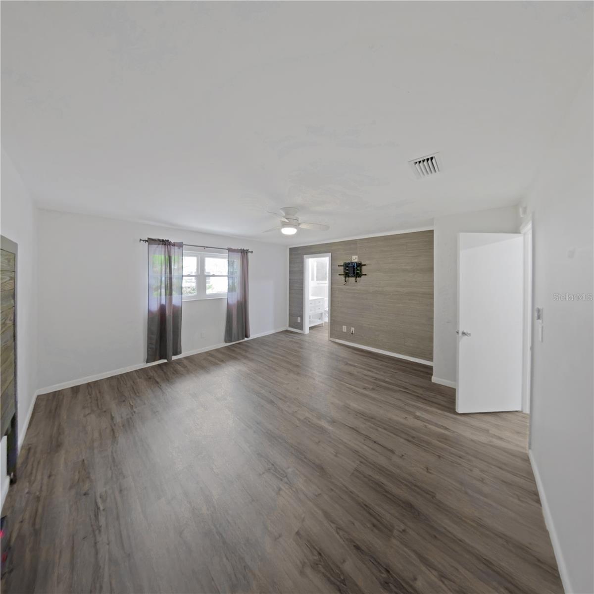 Image 31 of 43 For 8723 93rd Lane C