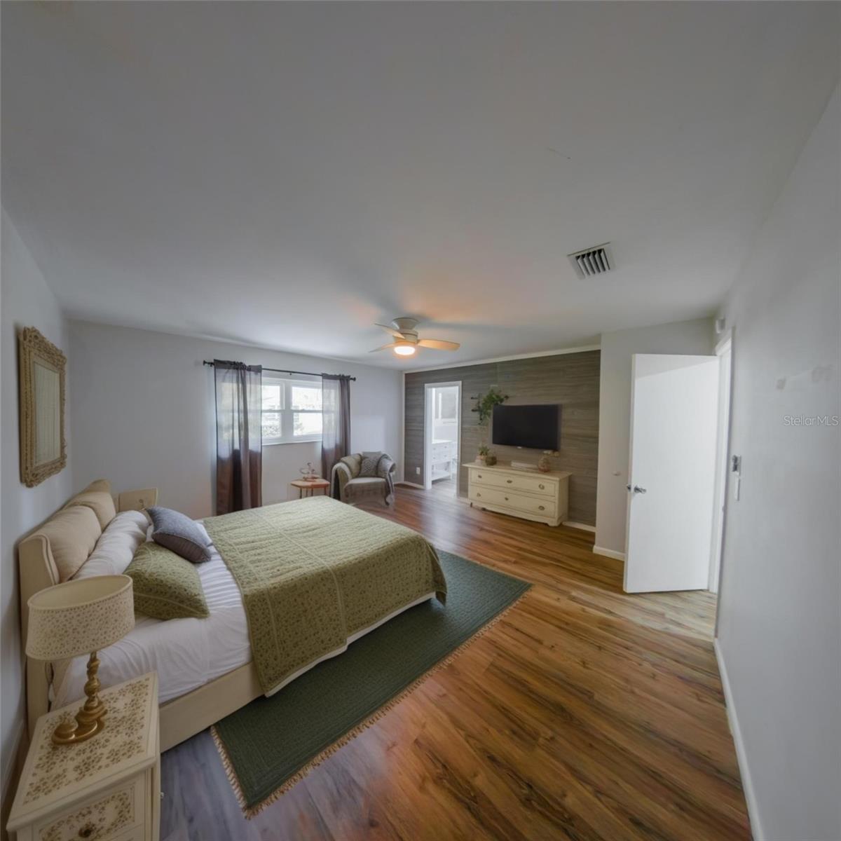 Image 32 of 43 For 8723 93rd Lane C