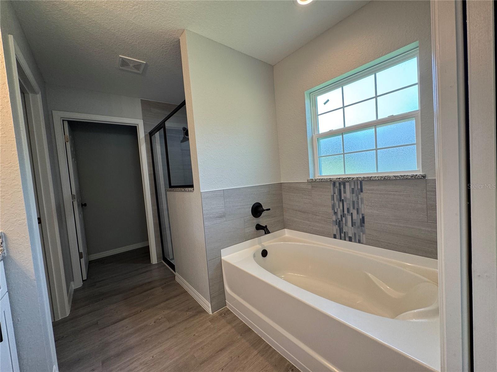 Image 12 of 28 For 19 45th Loop