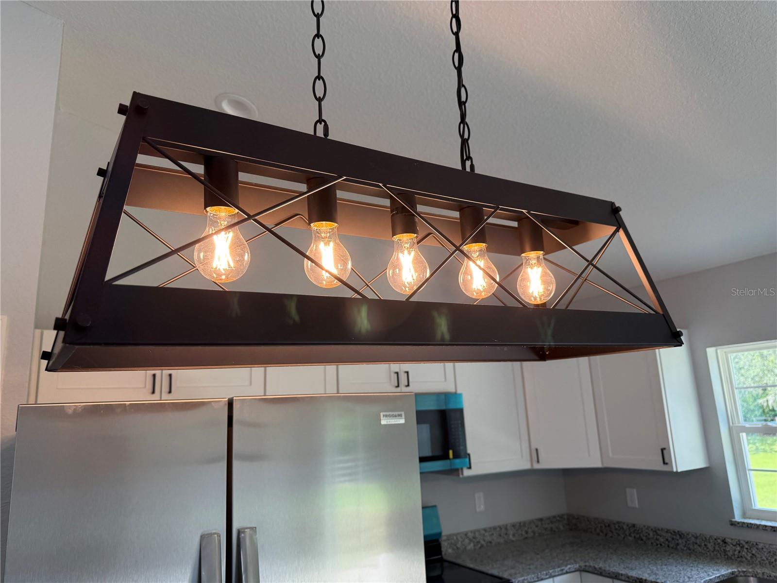 Image 24 of 28 For 19 45th Loop