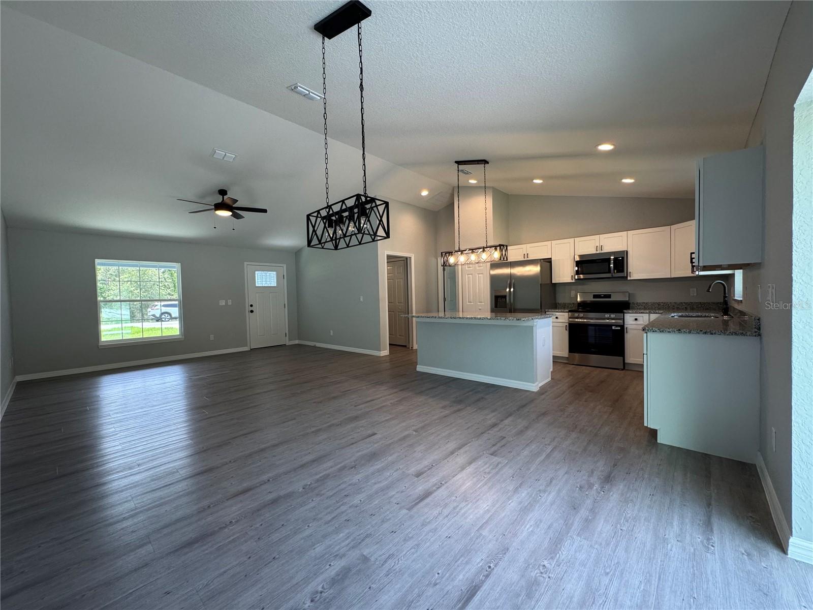 Image 4 of 28 For 19 45th Loop