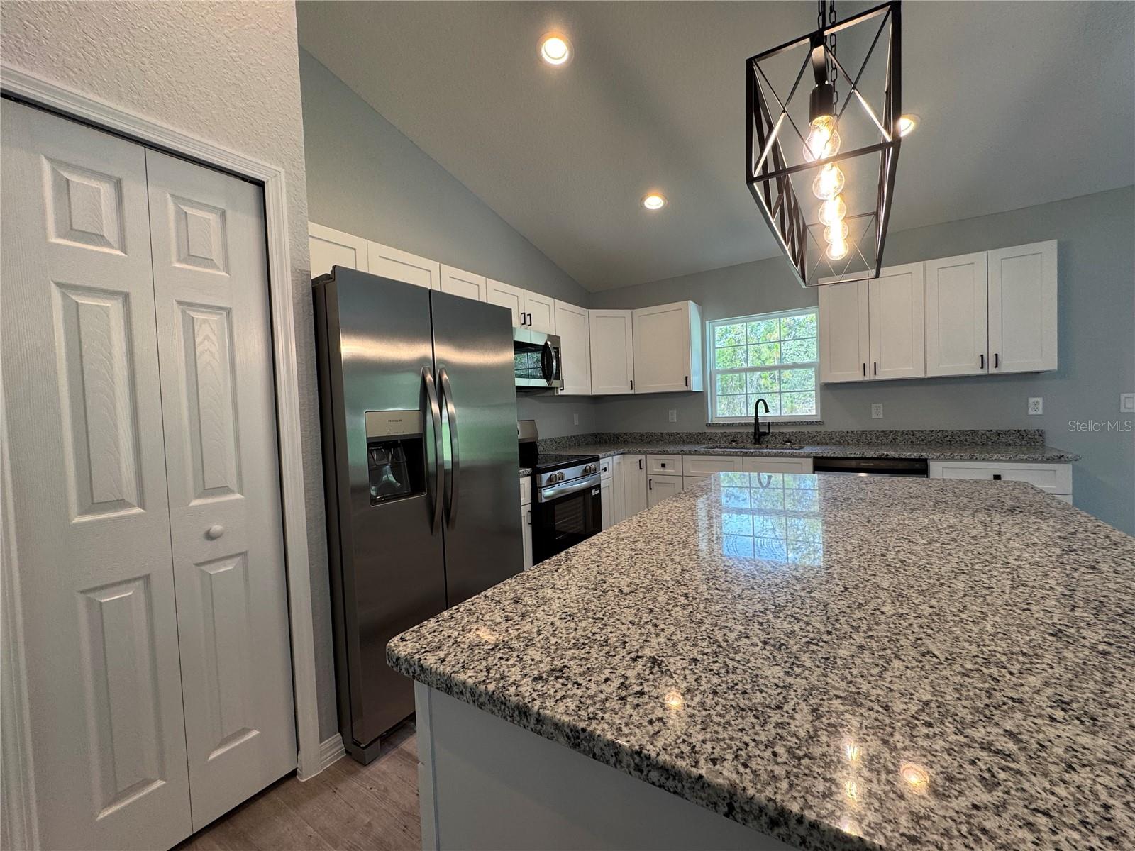 Image 8 of 28 For 19 45th Loop