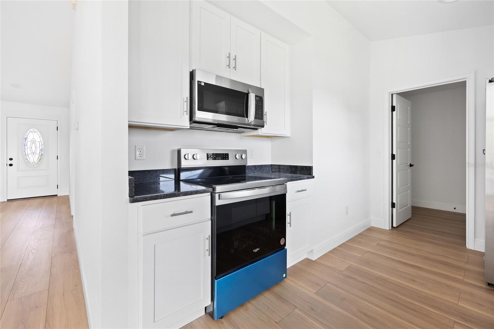 Image 14 of 34 For 13081 107th Street