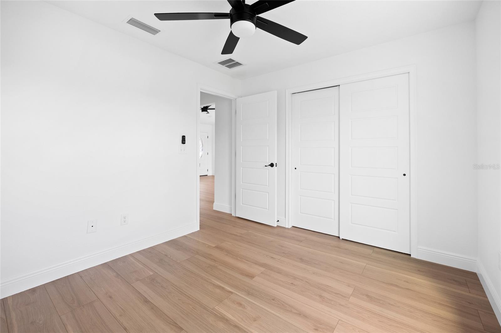 Image 18 of 34 For 13081 107th Street