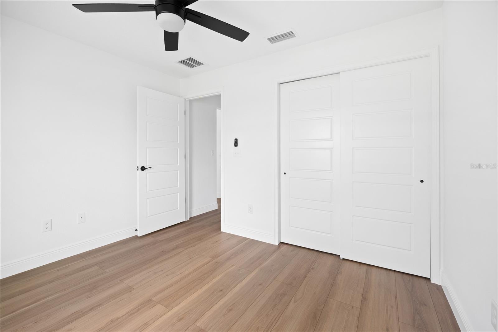 Image 21 of 34 For 13081 107th Street