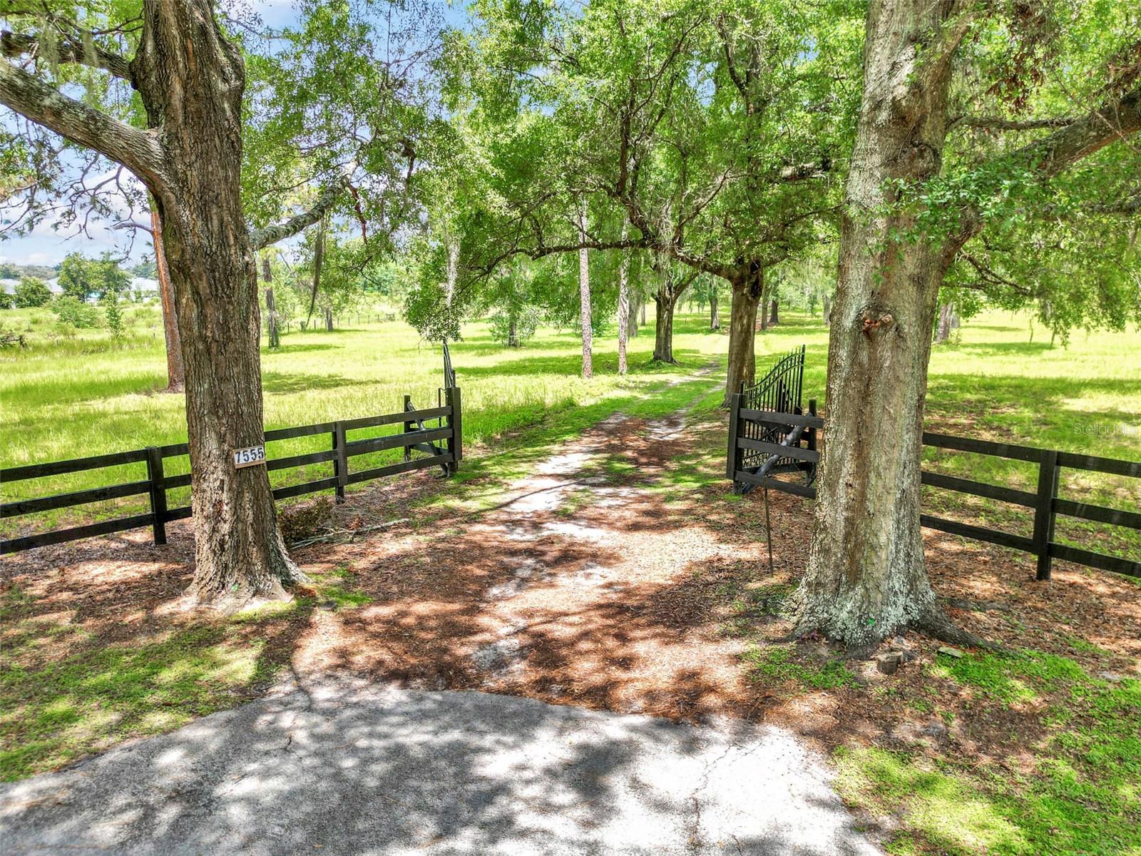 Image 4 of 37 For 7555 77th Place