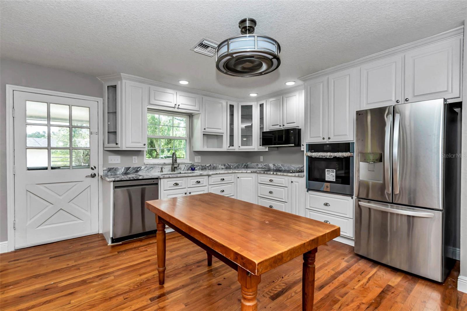 Image 6 of 37 For 7555 77th Place