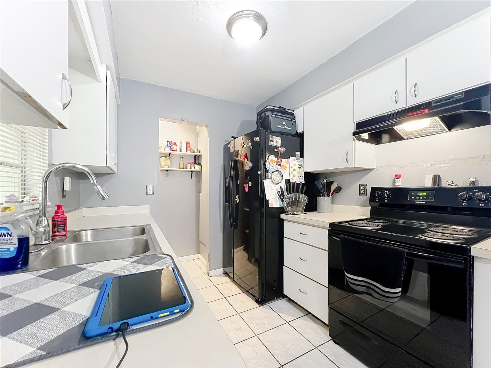Image 10 of 40 For 3611 15th Avenue