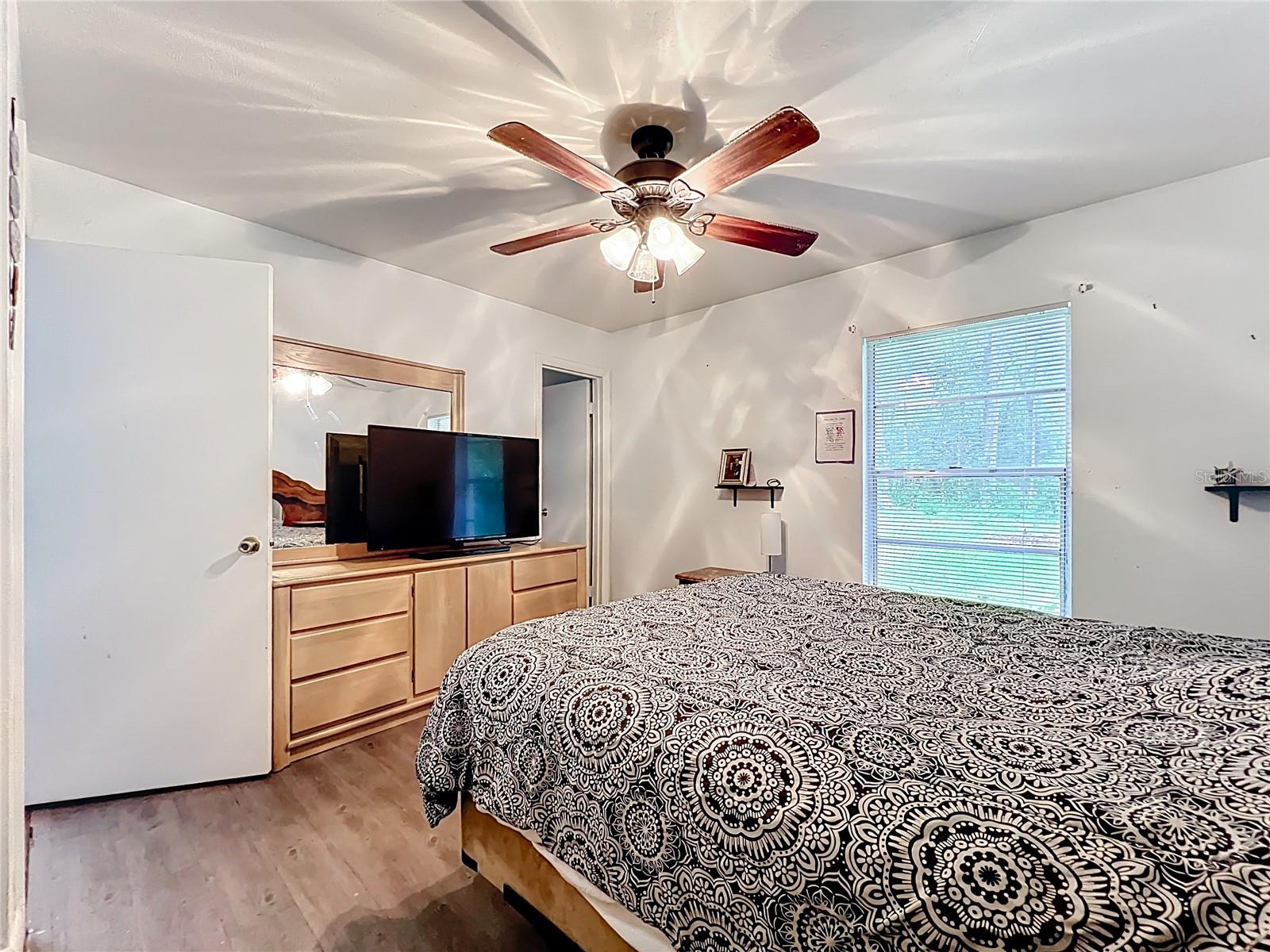 Image 14 of 40 For 3611 15th Avenue