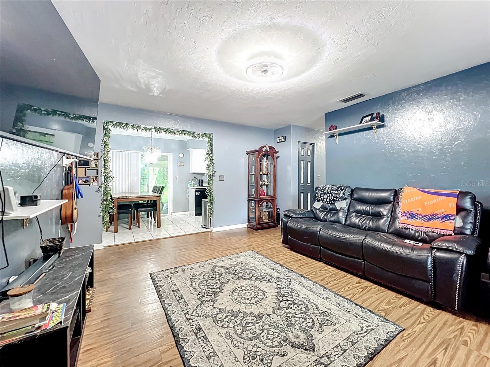 Image 2 of 40 For 3611 15th Avenue