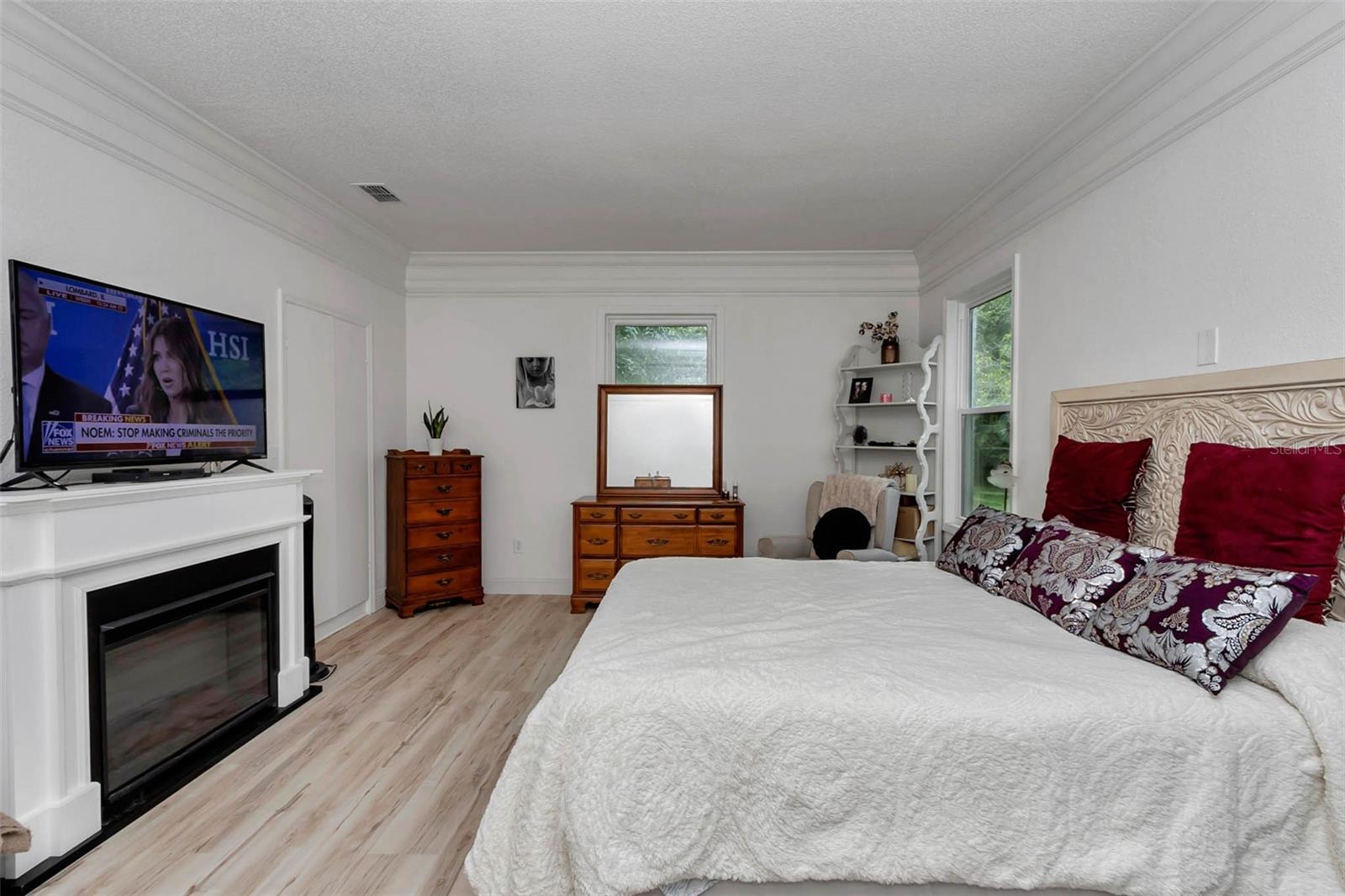 Image 10 of 57 For 9 Forest View Way