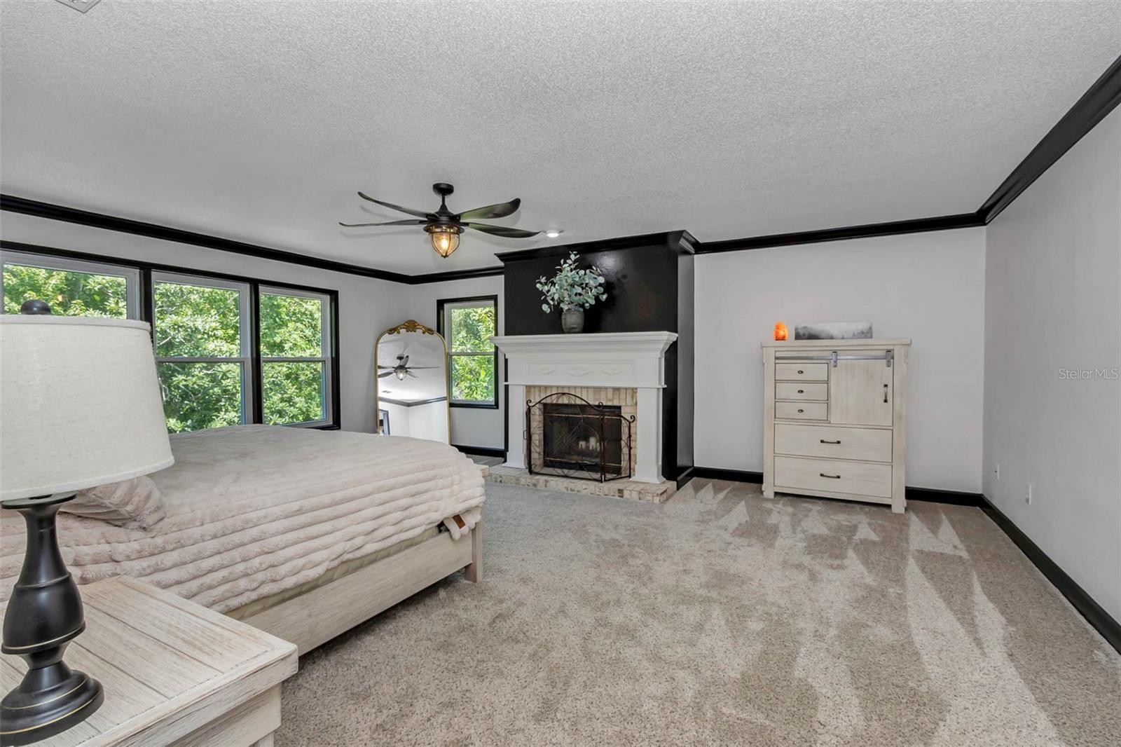 Image 33 of 57 For 9 Forest View Way