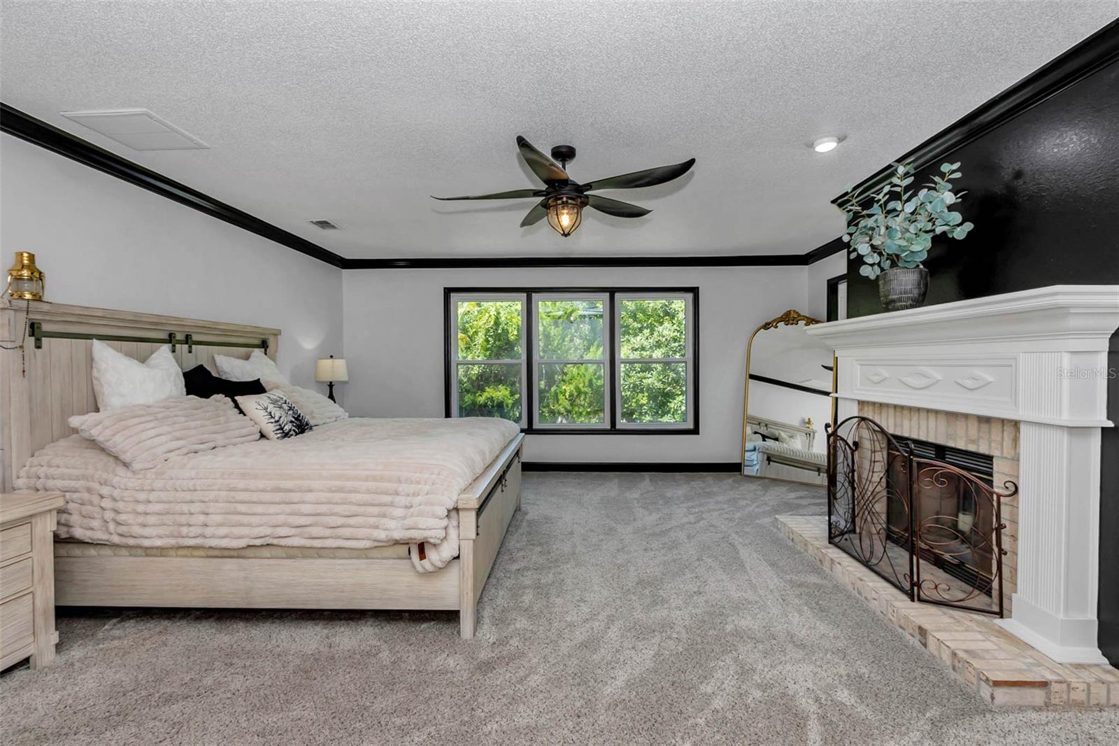 Image 34 of 57 For 9 Forest View Way