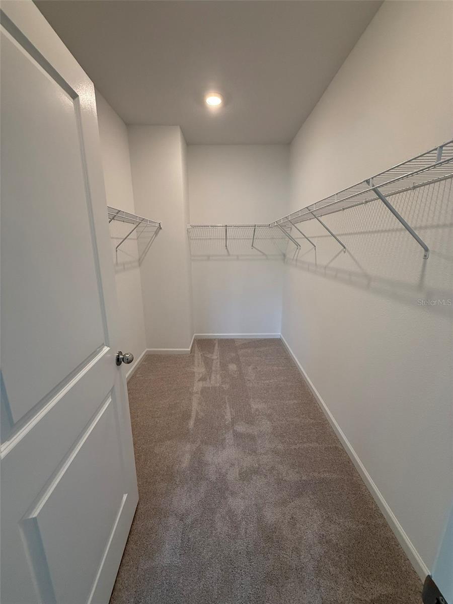 Listing photo id 11 for 19444 78th Place