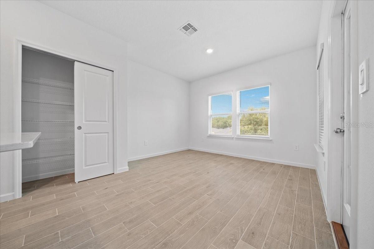 Image 36 of 41 For 19444 78th Place