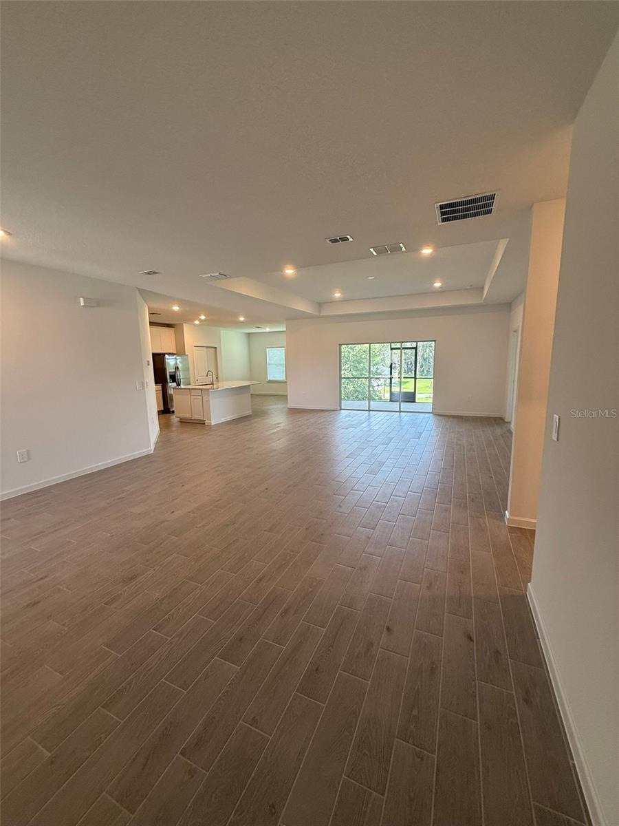 Listing photo id 5 for 19444 78th Place