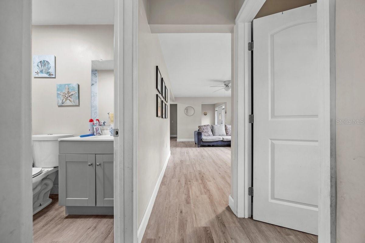 Image 30 of 37 For 2025 39th Street
