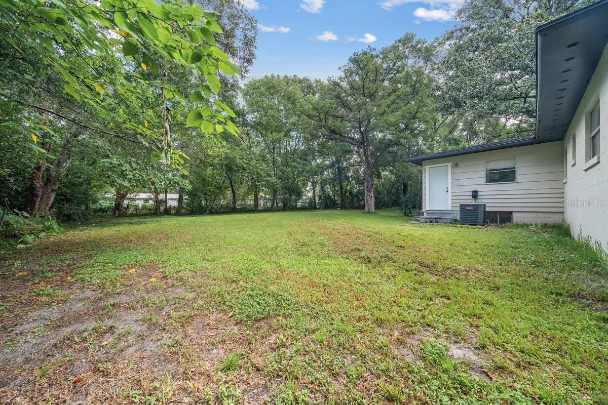Image 33 of 37 For 2025 39th Street