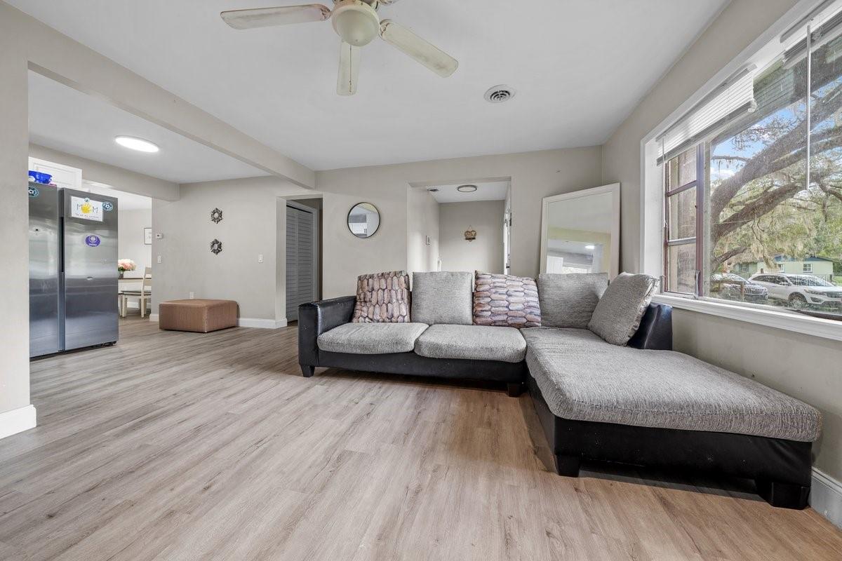 Image 8 of 37 For 2025 39th Street