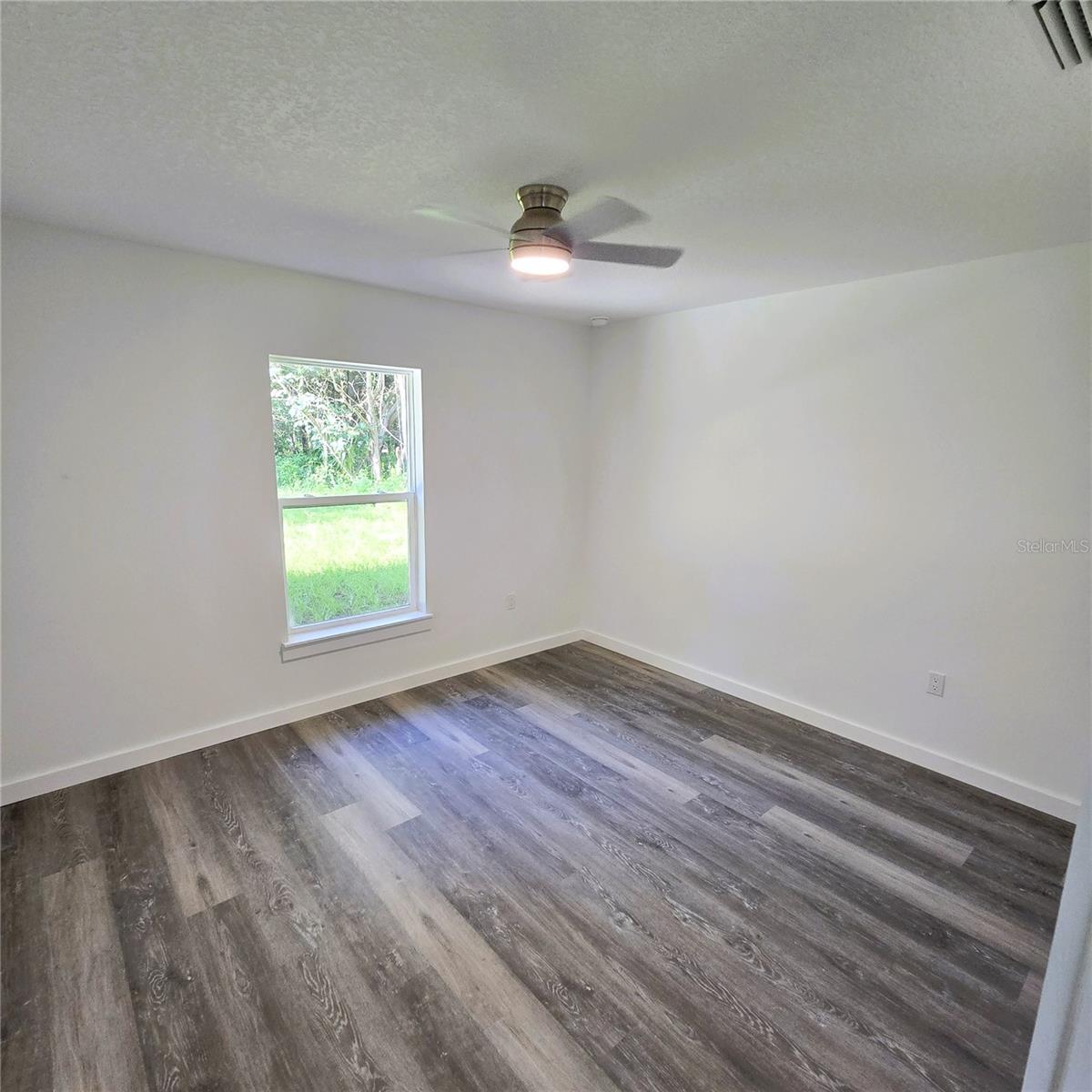 Image 18 of 30 For 2984 140th Lane