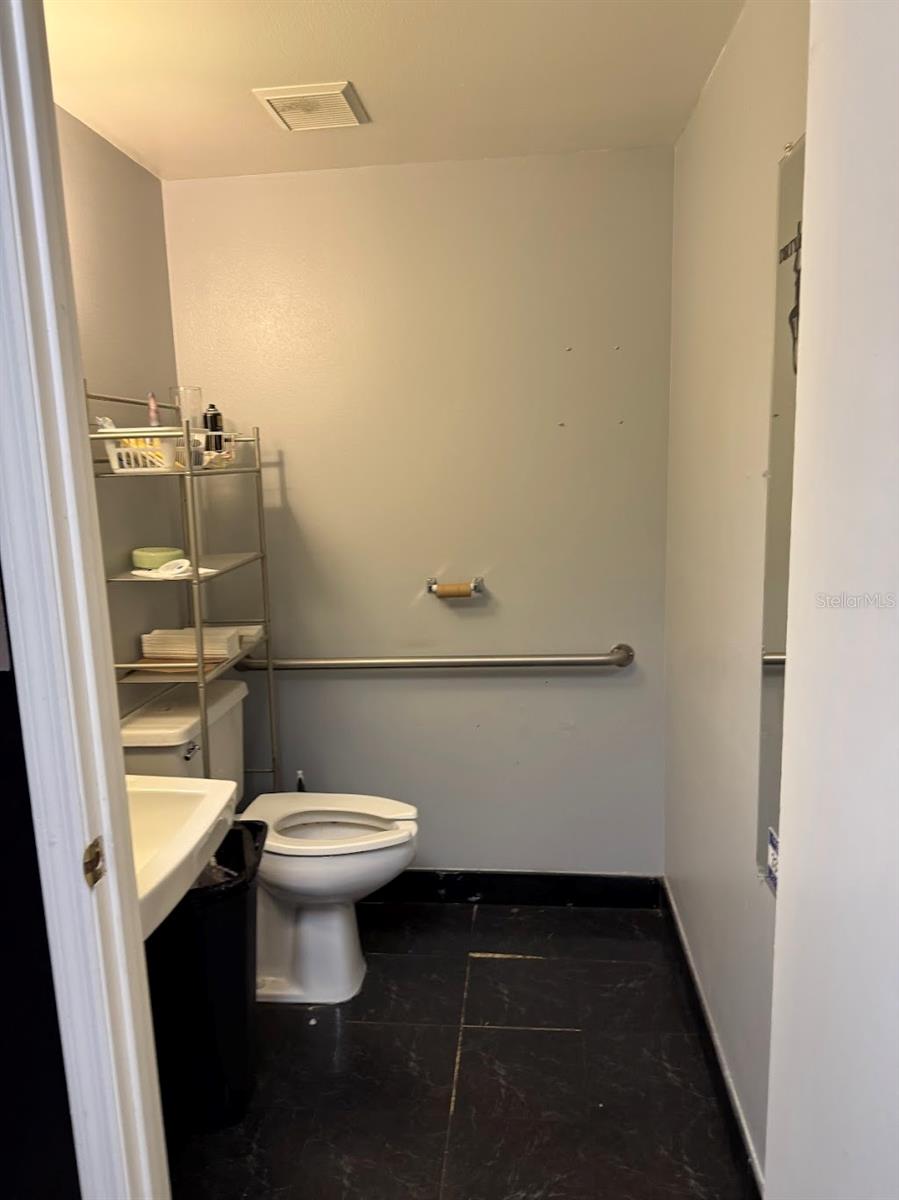 Image 8 of 15 For 821 36th Avenue 11-12