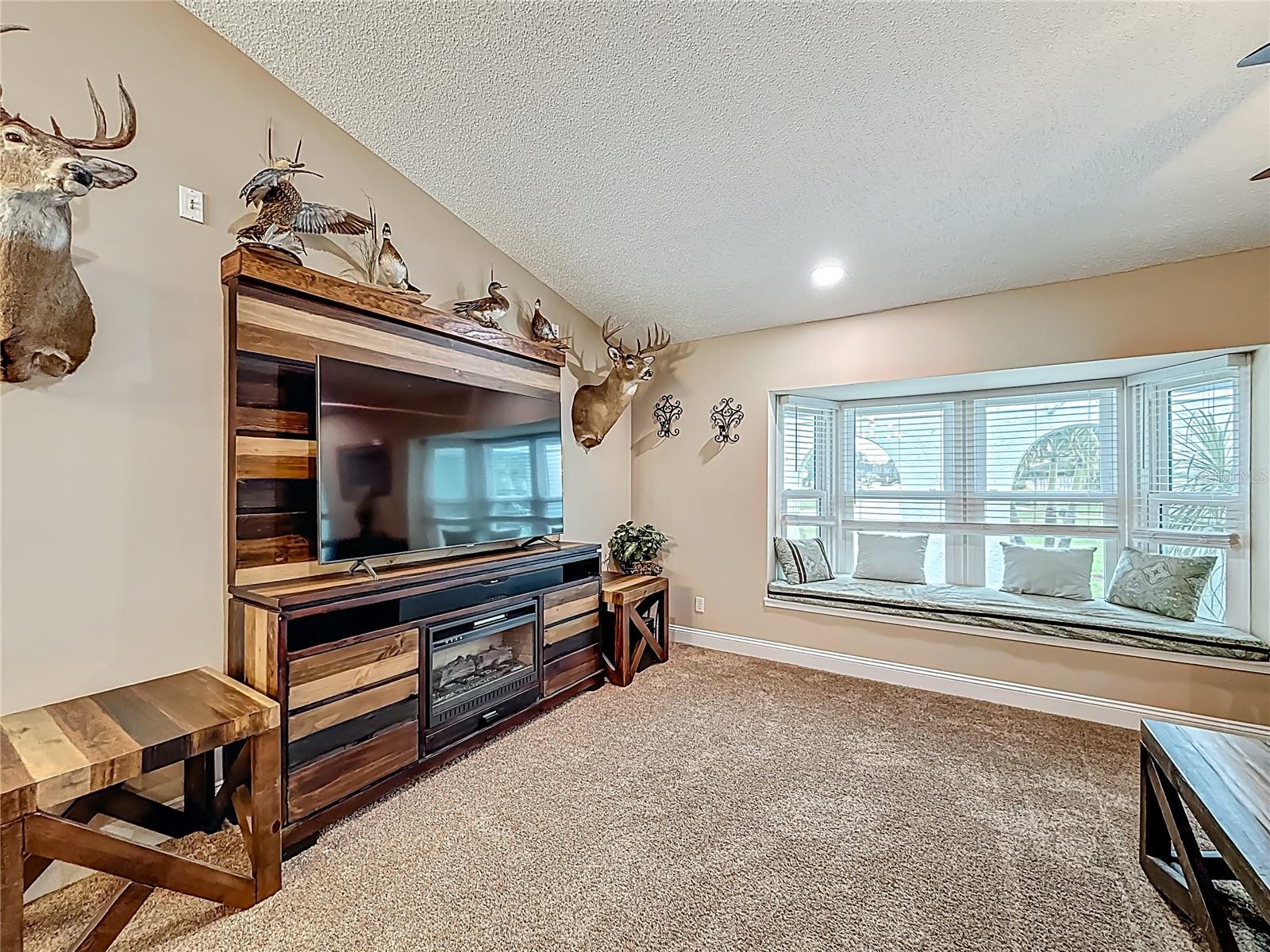 Image 10 of 57 For 13812 Columbine Avenue