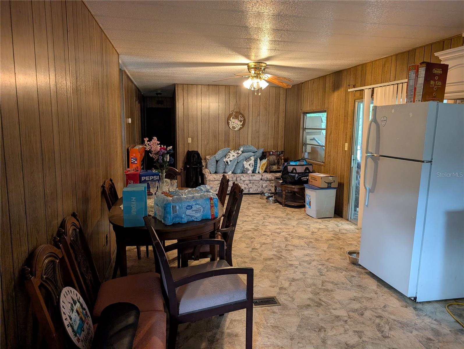 Listing photo id 24 for 4140 Riverside Drive