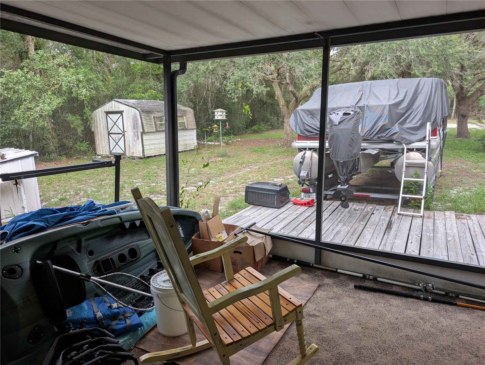 Listing photo id 25 for 4140 Riverside Drive