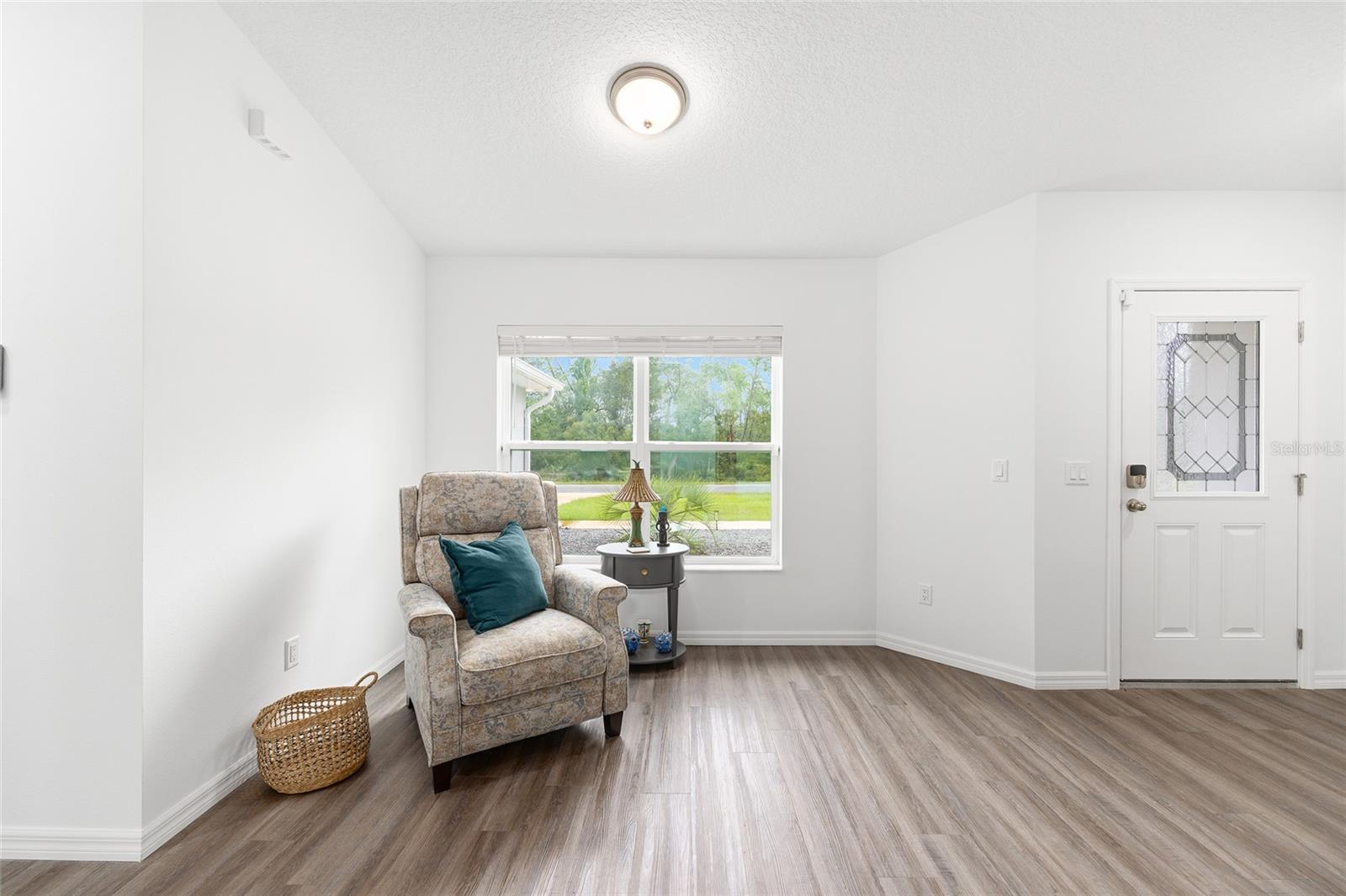 Image 10 of 37 For 8381 Wayside