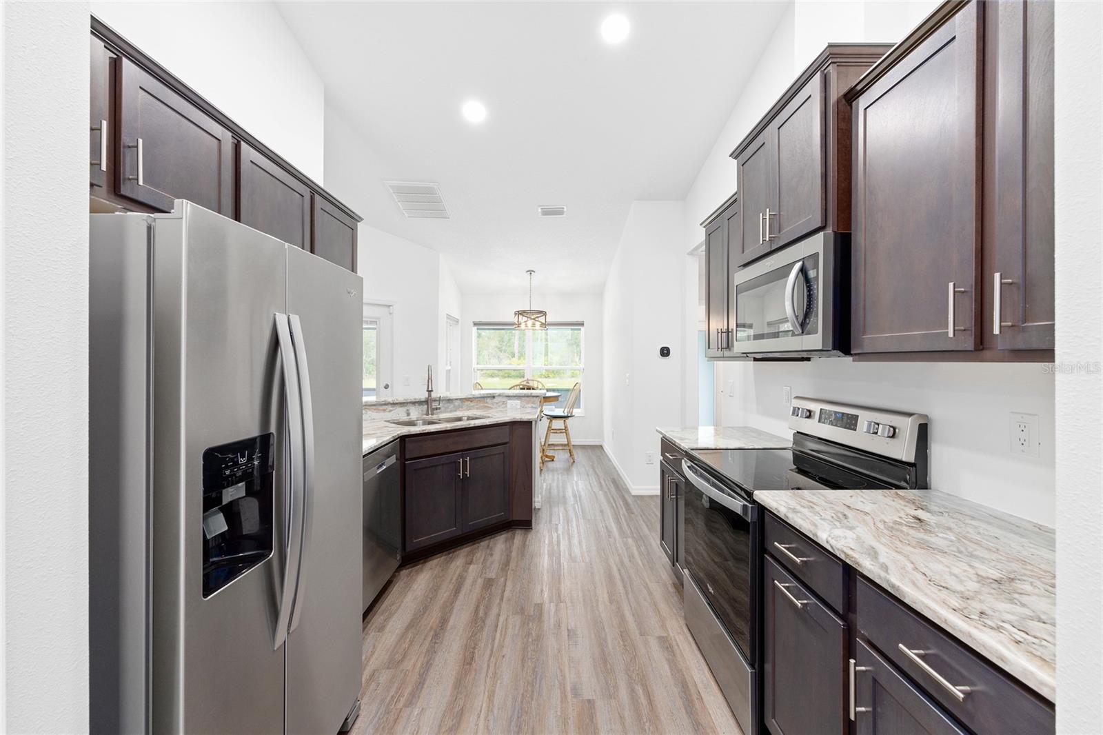 Image 6 of 37 For 8381 Wayside