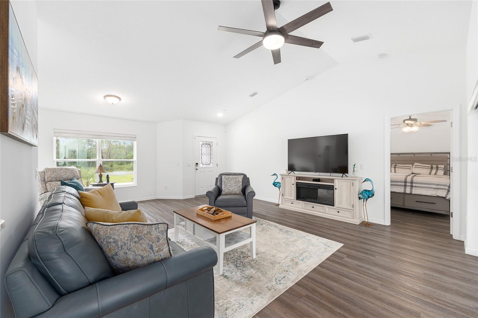 Image 8 of 37 For 8381 Wayside