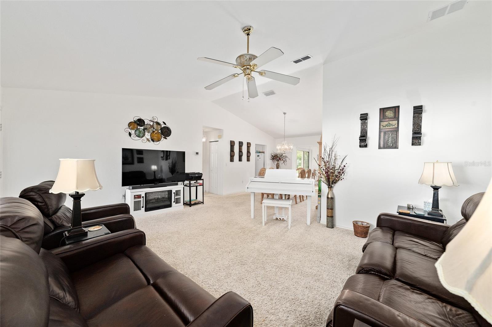 Image 13 of 54 For 13727 87th Avenue