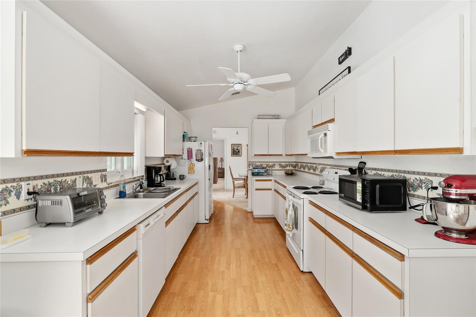 Image 15 of 54 For 13727 87th Avenue
