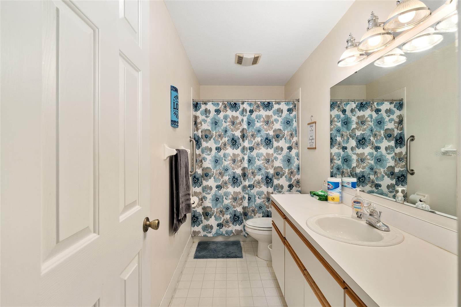 Image 34 of 54 For 13727 87th Avenue