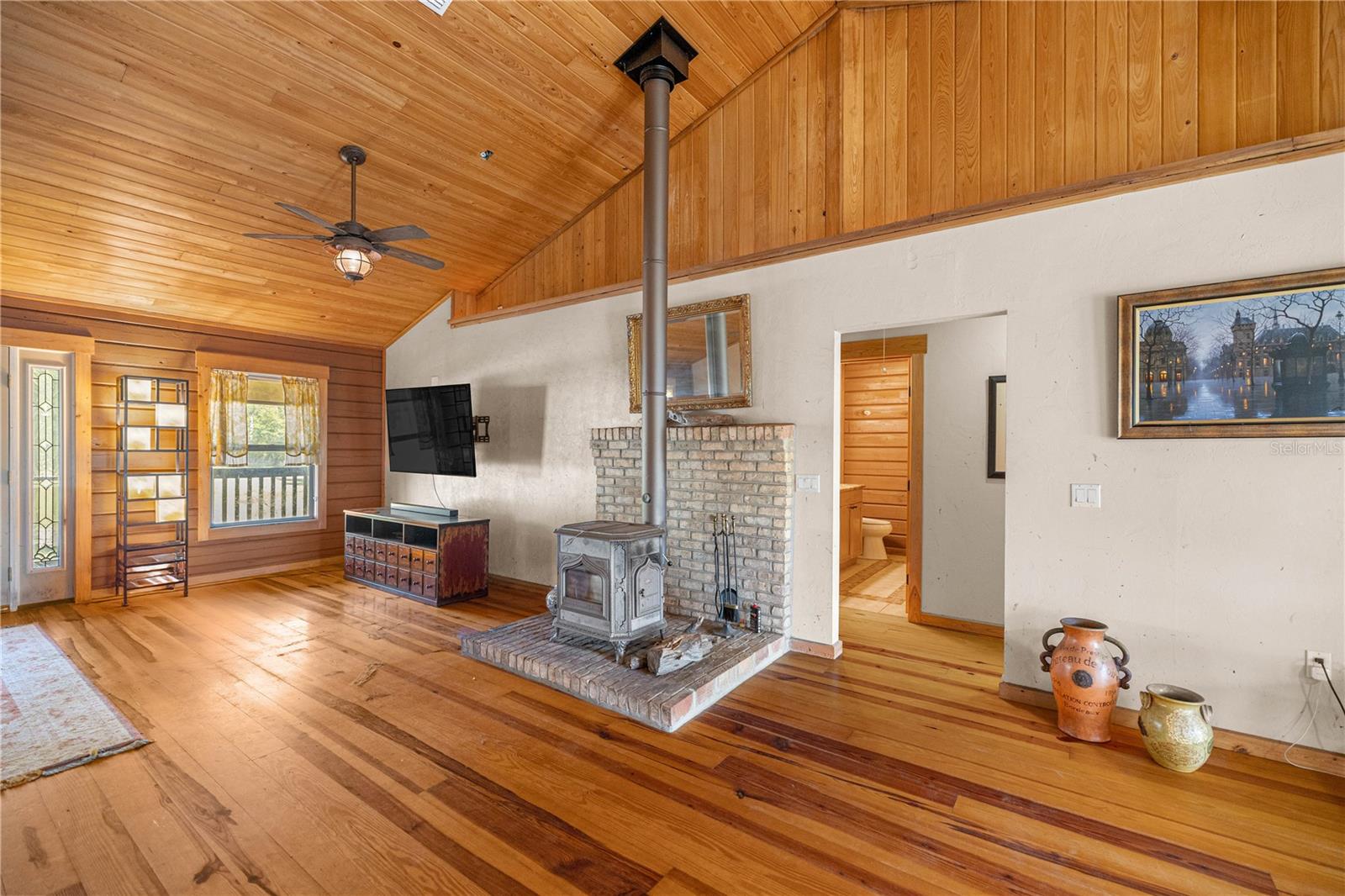 Image 18 of 35 For 11351 93rd Terrace