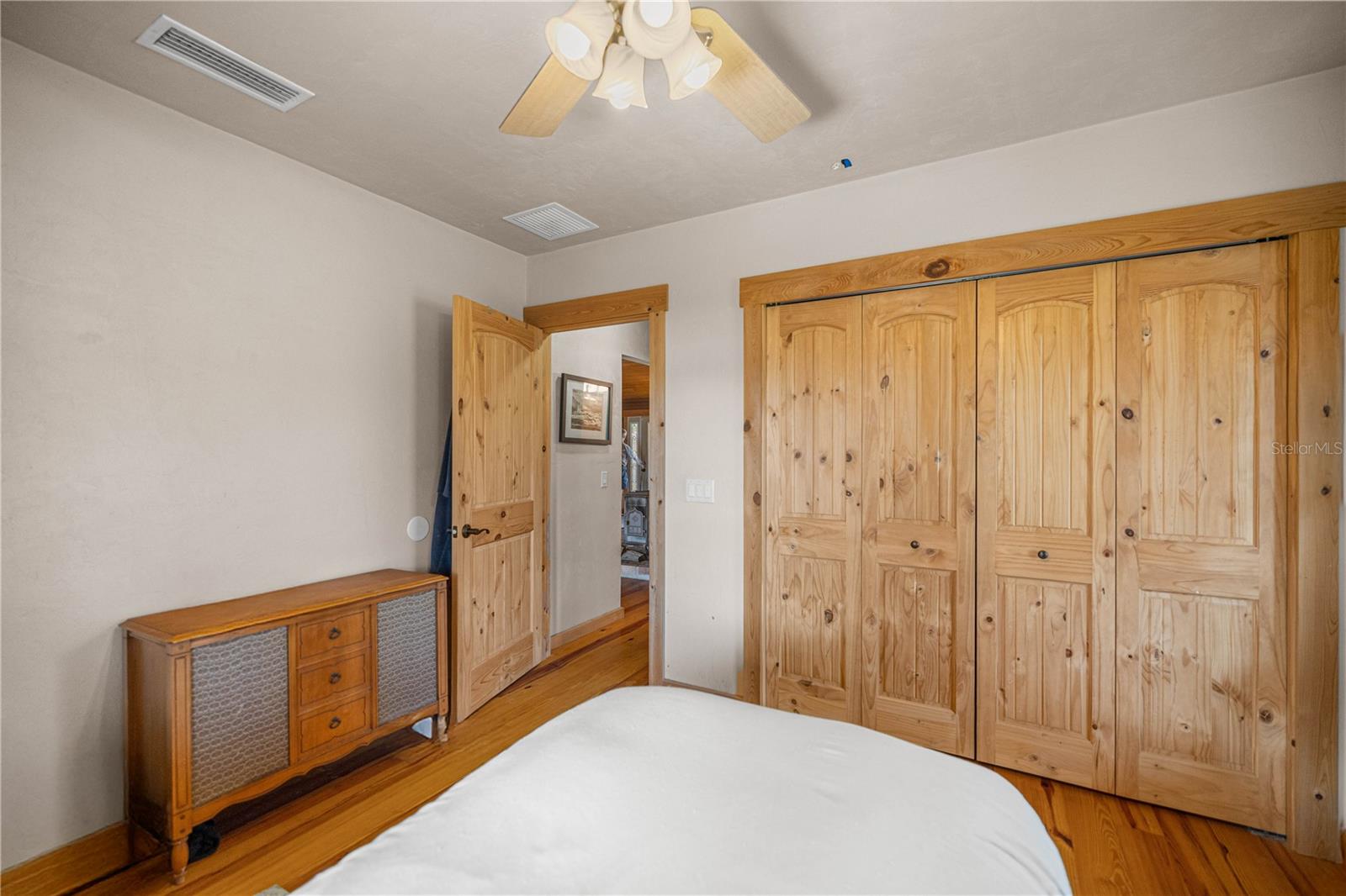 Image 23 of 35 For 11351 93rd Terrace