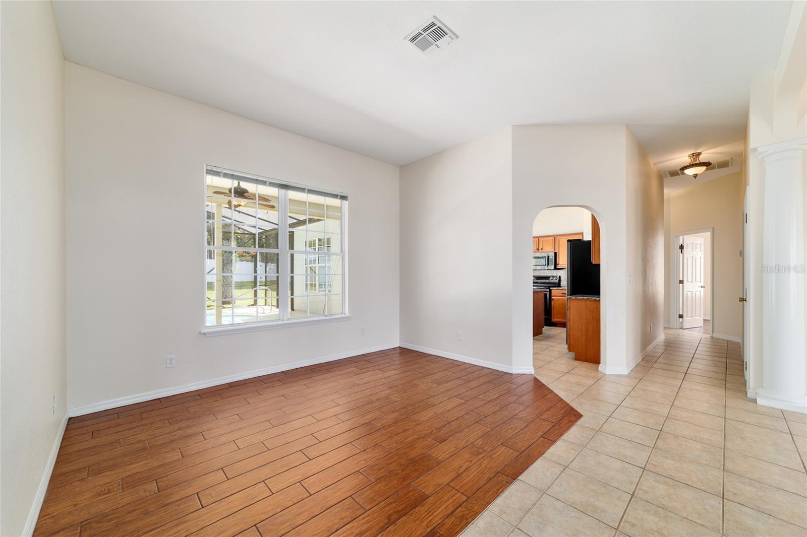 Listing photo id 0 for 4033 15th Court Road