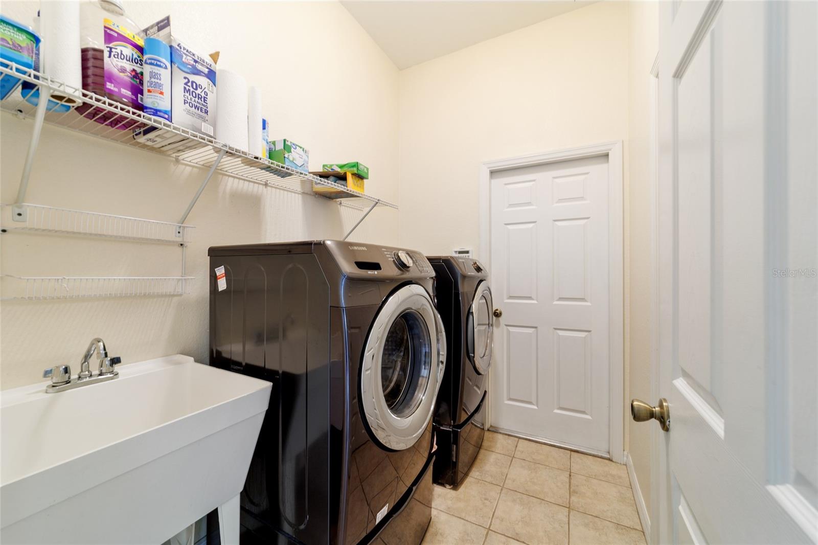 Listing photo id 19 for 4033 15th Court Road
