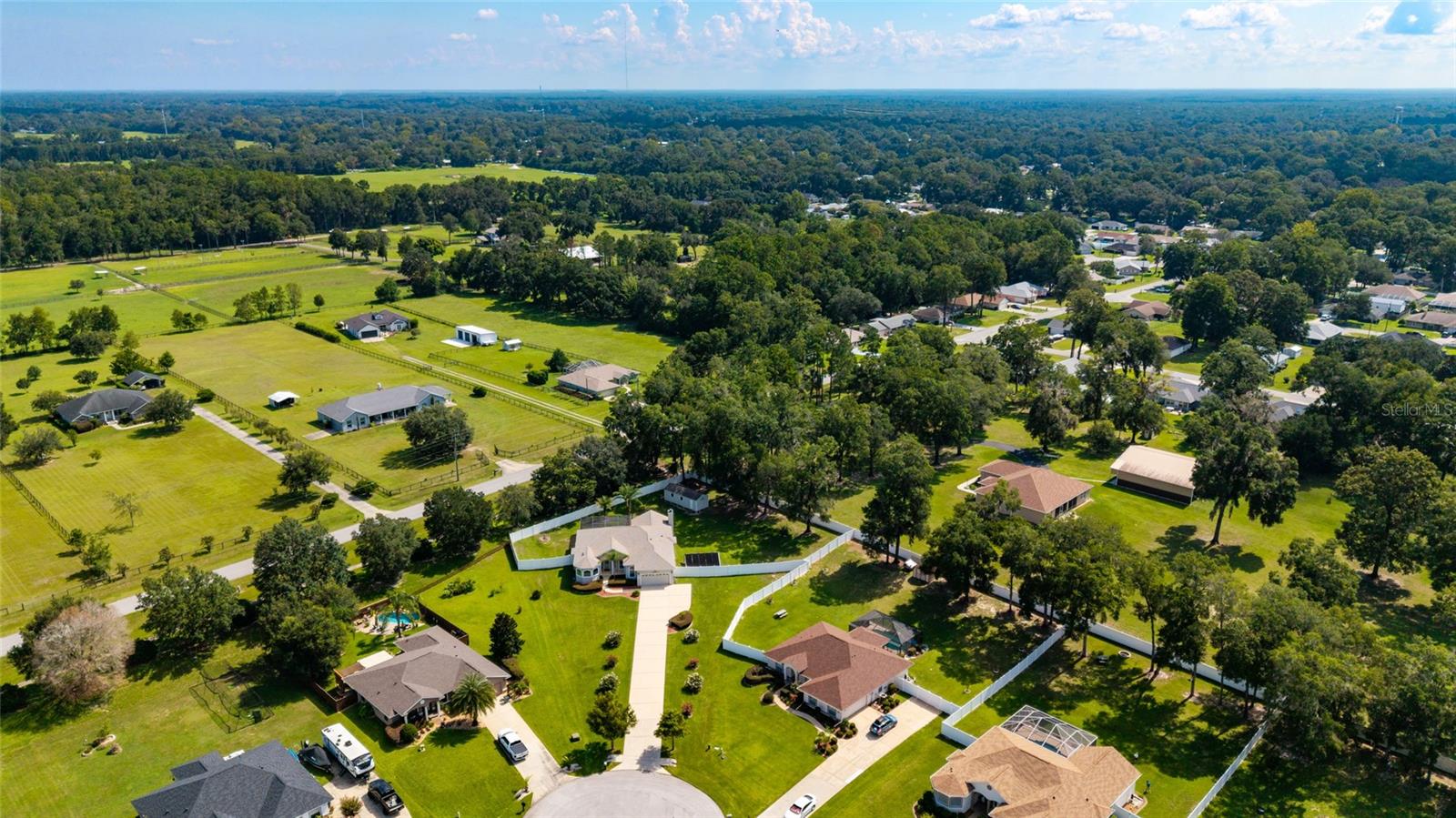Listing photo id 22 for 4033 15th Court Road